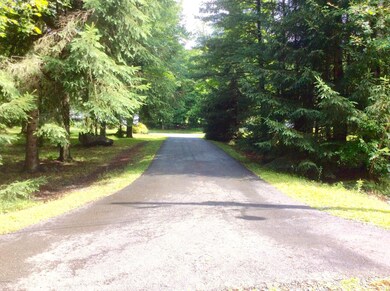 13 Hidden Brook Rd, Honesdale, PA 18431 - photo 4