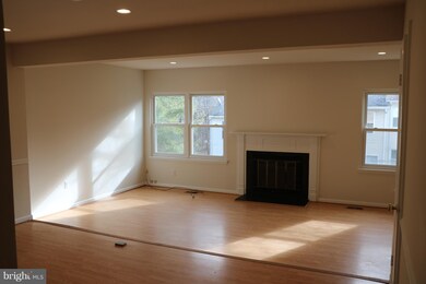 11609 Summer Oak Dr, Germantown, MD 20874 - photo 5