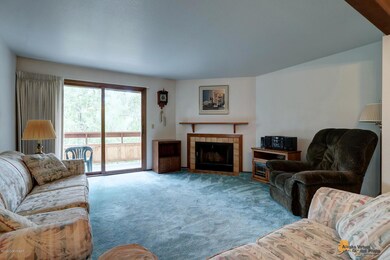 Living room 2