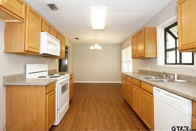 11300 County Road 2326, Tyler, TX 75707 - photo 5