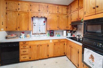 602 S Pearl St, Trenton, TX 75490 - photo 6