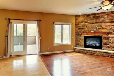 802 Sumac St, Oregon, WI 53575 - photo 5