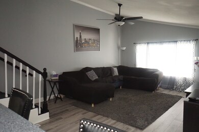 455 Tulsa Ave, Carpentersville, IL 60110 - photo 3