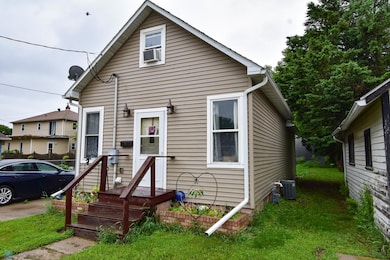 410 9 1 2 St N, Wahpeton, ND 58075 - photo 2