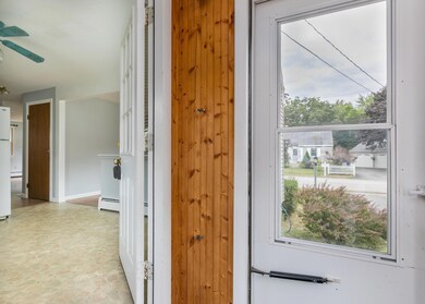 31 Puritan Dr Westbrook ME-large-006-007