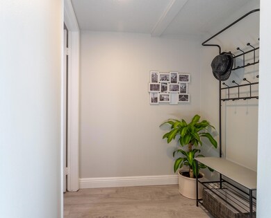 Front Nook