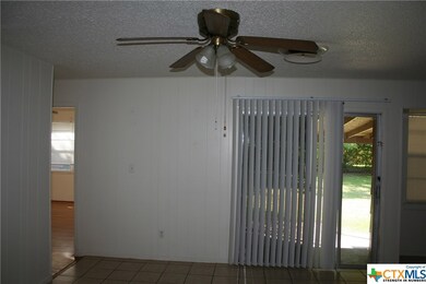 514 Allen St, Copperas Cove, TX 76522 - photo 3