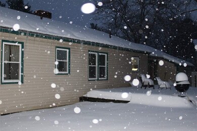 4 Plymouth Ave, Nashua, NH 03064 - photo 2