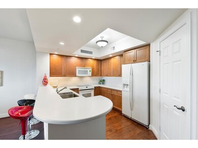 WALK IN PANTRY