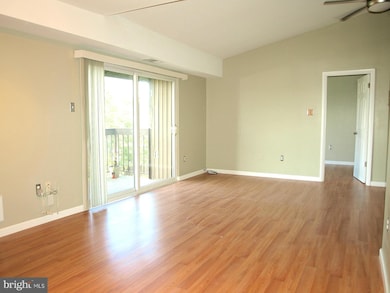 106 Mountain Rd unit 3B, Glen Burnie, MD 21060 - photo 3