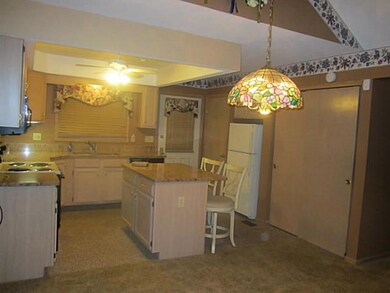 5794 Thada Ln, Columbus, OH 43229 - photo 6