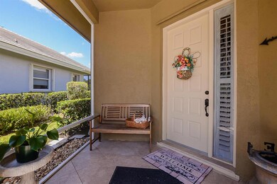 Screened Cover Foyer