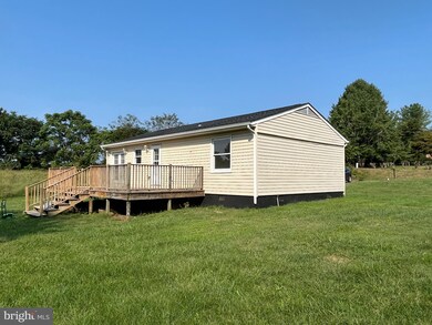 15188 Waterloo Rd, Amissville, VA 20106 - photo 3