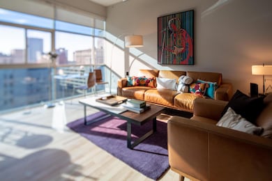 Carlyle's Watch unit 803, Columbus, OH 43215 - photo 4