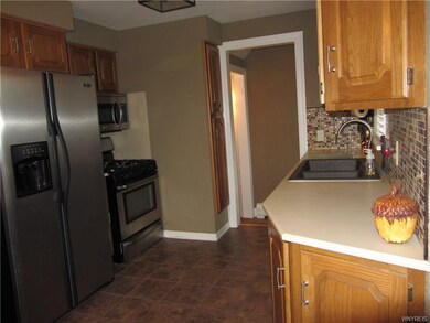 Stove and Refrigerator inlcuded