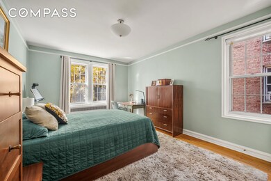 360 Clinton Ave unit 4, Brooklyn, NY 11238 - photo 6