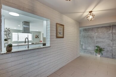 1851 E Geneva Dr-7