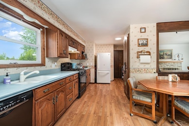 2430 4 Mile Rd, Kawkawlin, MI 48631 - photo 5