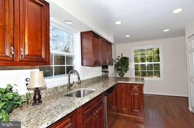 5654 Sheerock Ct, Columbia, MD 21045 - photo 3