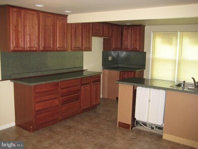 114 S Broad St, Myerstown, PA 17067 - photo 4