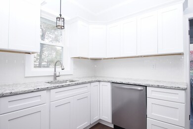 16 Hawthorne St, Fairhaven, MA 02719 - photo 4