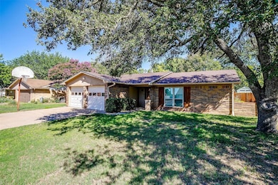 1218 Dirkson St, Weatherford, TX 76086 - photo 3