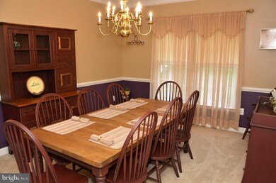 19239 Sharon Dr, Hagerstown, MD 21742 - photo 7