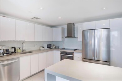 CANVAS unit 3008, Miami, FL 33132 - photo 4