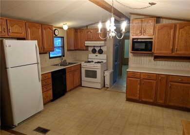 Spacious kitchen boasting plenty of storage!