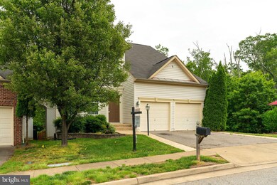 1722 Ann Scarlet Ct, Woodbridge, VA 22191 - photo 2