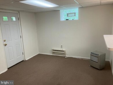 1402 Woodside Ave unit B, Halethorpe, MD 21227 - photo 3