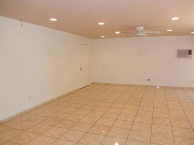 Large Great Room / Tile