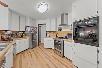 13185 Montecito Rd Kitchenjpg