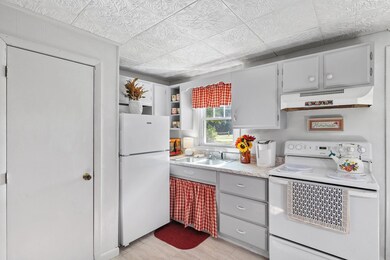 34 Webster Ln, Center Barnstead, NH 03225 - photo 7