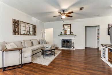 125 Timber Cross Ct, Azle, TX 76020 - photo 6