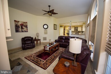 17016 Gatlin Ct, Woodbridge, VA 22191 - photo 6