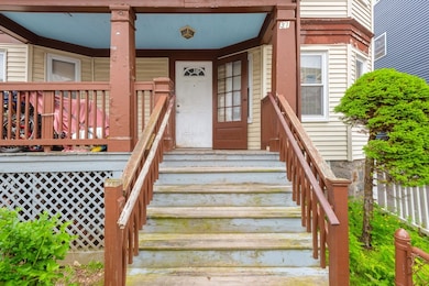 31 Corona St, Dorchester Center, MA 02124 - photo 2