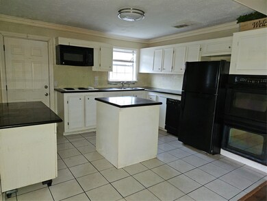 2449 Mayview Dr, Houston, TX 77091 - photo 5