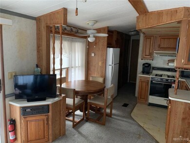 881 Clark St, Donna, TX 78537 - photo 6