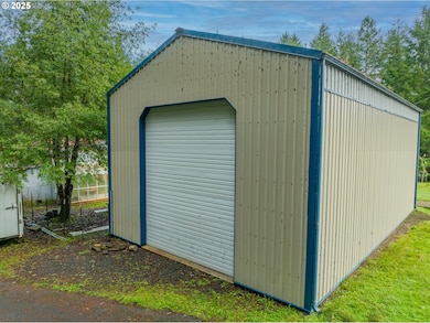 93521 Pleasant Valley Ln, Myrtle Point, OR 97458 - photo 2