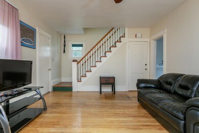 29 Newton St Portland ME 04103-large-007