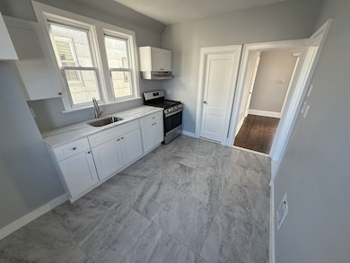 308 Pearsall Ave unit 2, Jersey City, NJ 07305 - photo 2