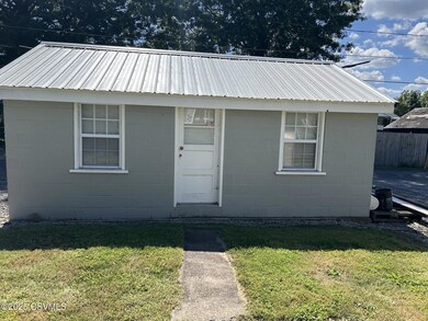 215 E Pine St, Selinsgrove, PA 17870 - photo 5