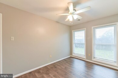 11400 Laurelwalk Dr, Laurel, MD 20708 - photo 6