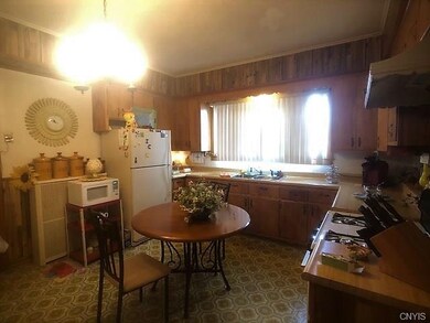 1115 Tilden Ave, Utica, NY 13501 - photo 5