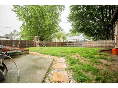 42 Beech Ave, Tiverton, RI 02878 - photo 2