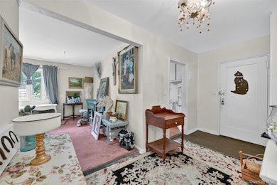 72 Lawrence Ct unit D, White Plains, NY 10603 - photo 5