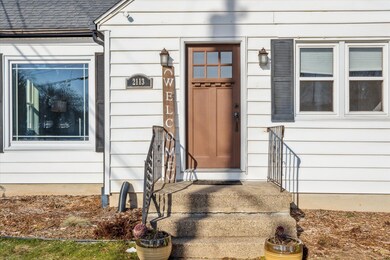 04-2113-Tremont-Blvd-NW-Grand-Rapids-MI-
