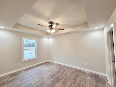 305 Hunters Cir, Russellville, KY 42276 - photo 6