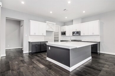 3804 Olde Bourbon Ln, Houston, TX 77018 - photo 6